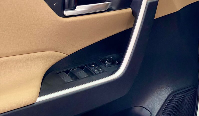 
								Toyota Rav4 LE 2025 full									