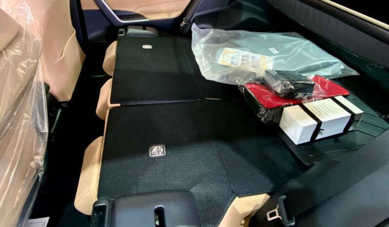 
								Toyota Rav4 LE 2025 full									