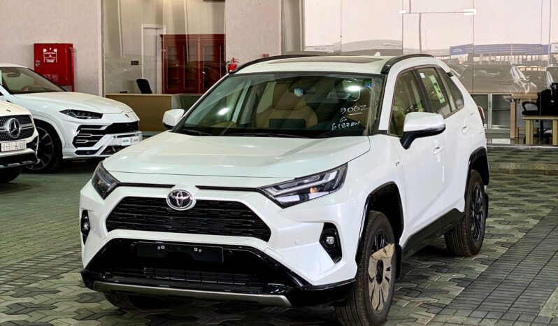 
								Toyota Rav4 LE 2025 full									