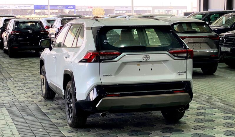 
								Toyota Rav4 LE 2025 full									