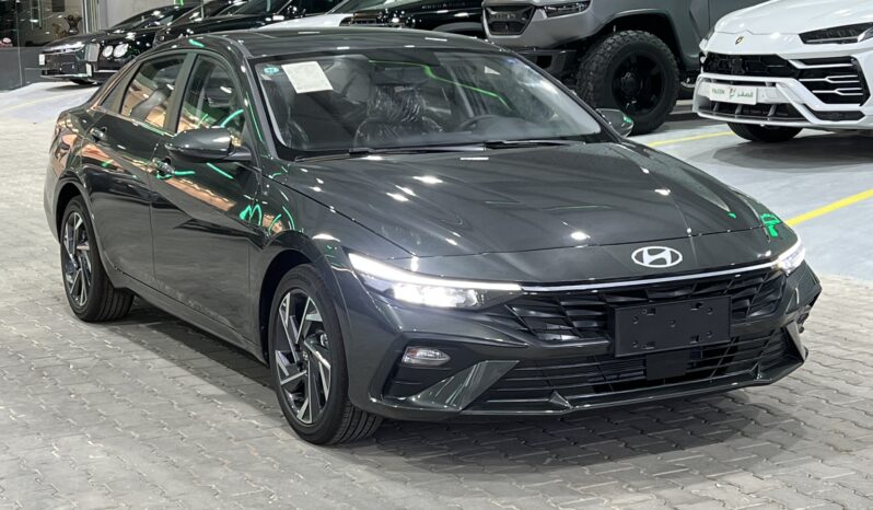 
								Hyundai Elantra full									