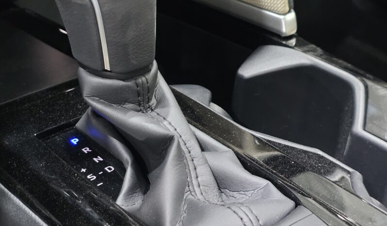 
								Toyota Camry LE Hybrid 2.5 2026 full									