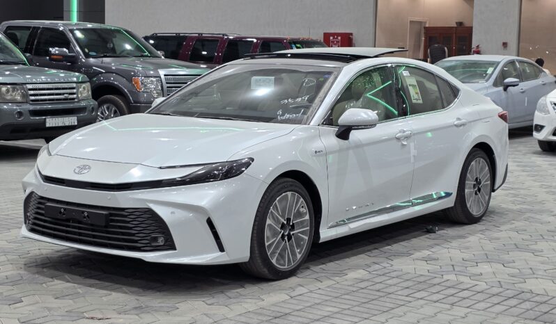 
								Toyota Camry LE Hybrid 2.5 2026 full									