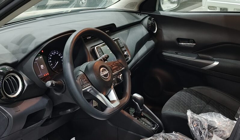 
								Nissan Kicks Mid Option 1.6 2024 full									