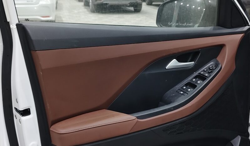 
								Hyundai Creta 1.5 2025 full									