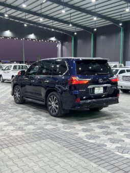Lexus LX 570