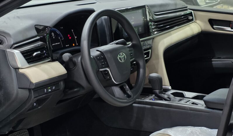 
								Toyota Camry-E-Hybrid 2.5 2026 full									