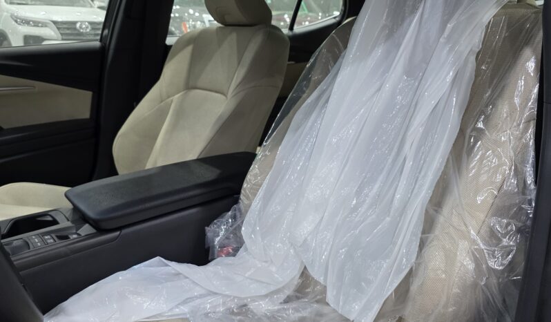 
								Toyota Camry-E-Hybrid 2.5 2026 full									