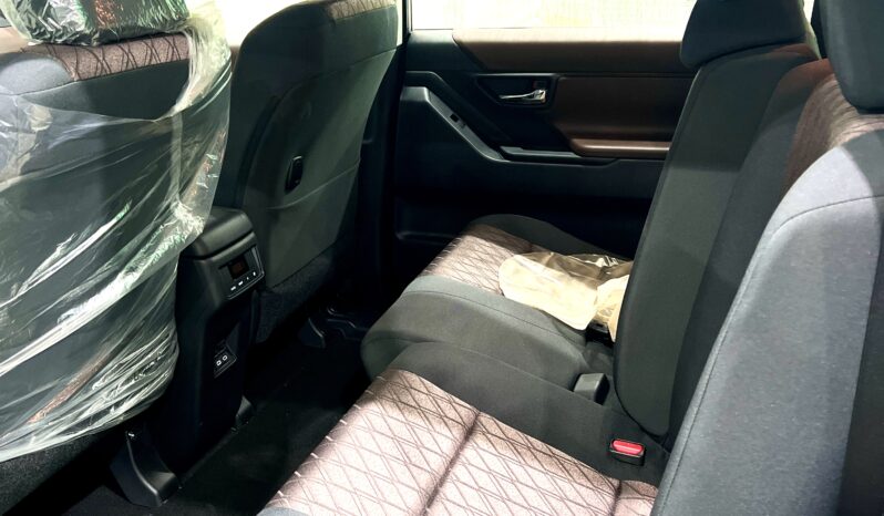 
								Toyota Innova 2.0 2025 full									