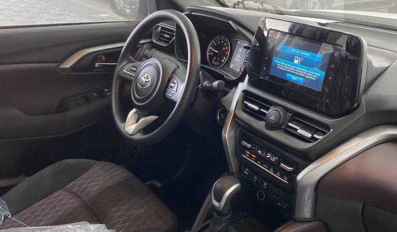 
								Toyota Urban Cruiser 1.5 2026 full									